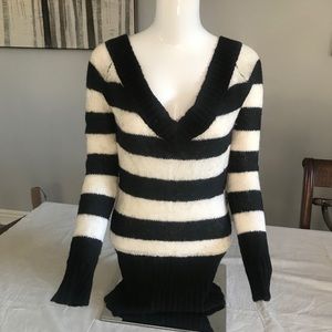 V neck knit Sweater
